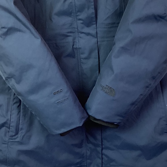 North Face 550 Down Dry-Vent Hooded Arctic Parka Coat. - Picture 6 of 15